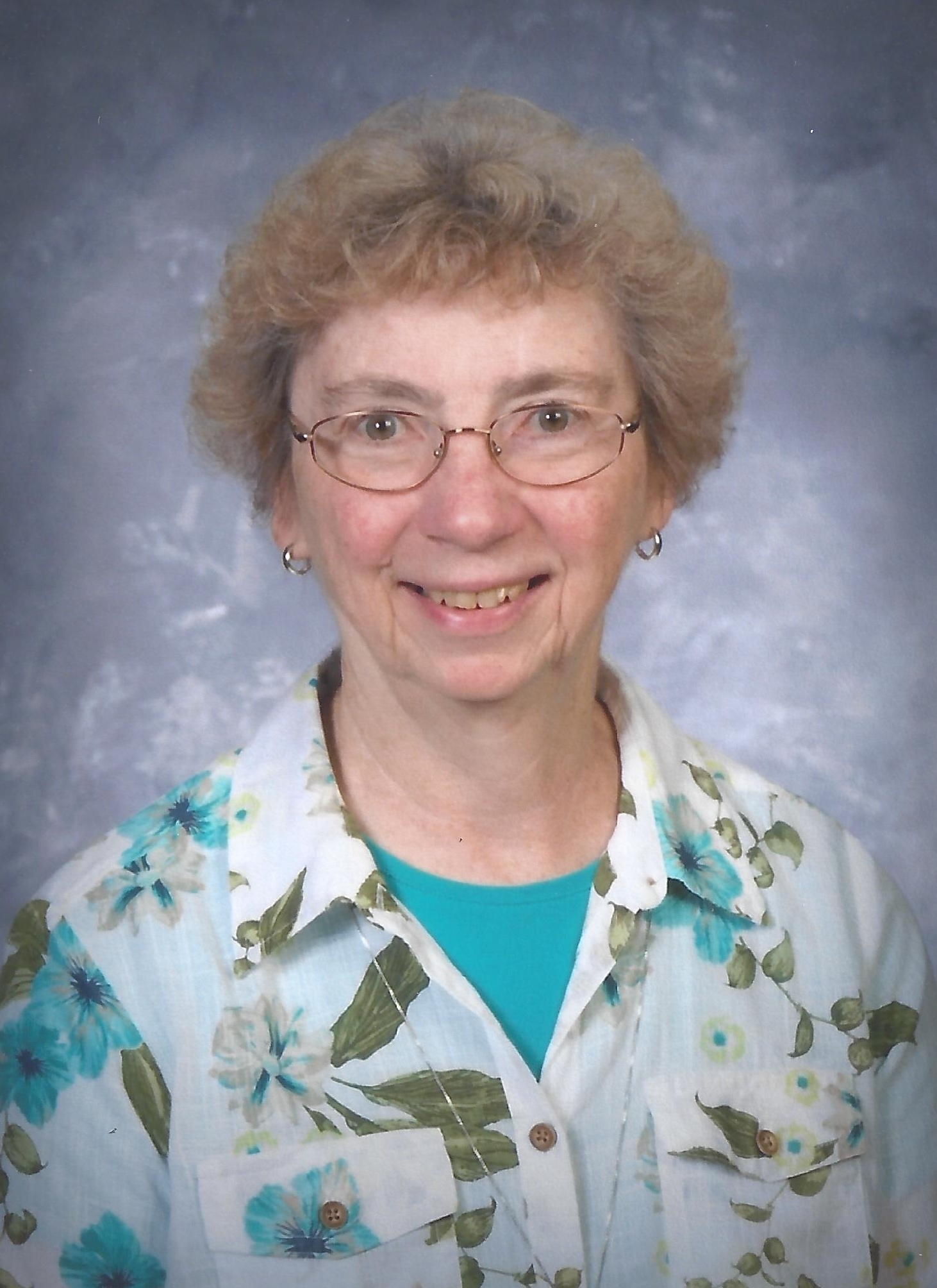 Headshot of Sister Sally
