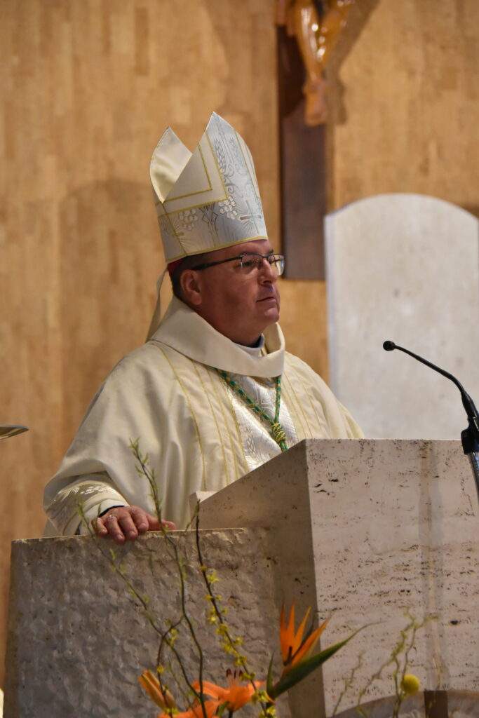 Bishop Bonnar delivers his Holy Thursday homily at St. Columba Cathedral