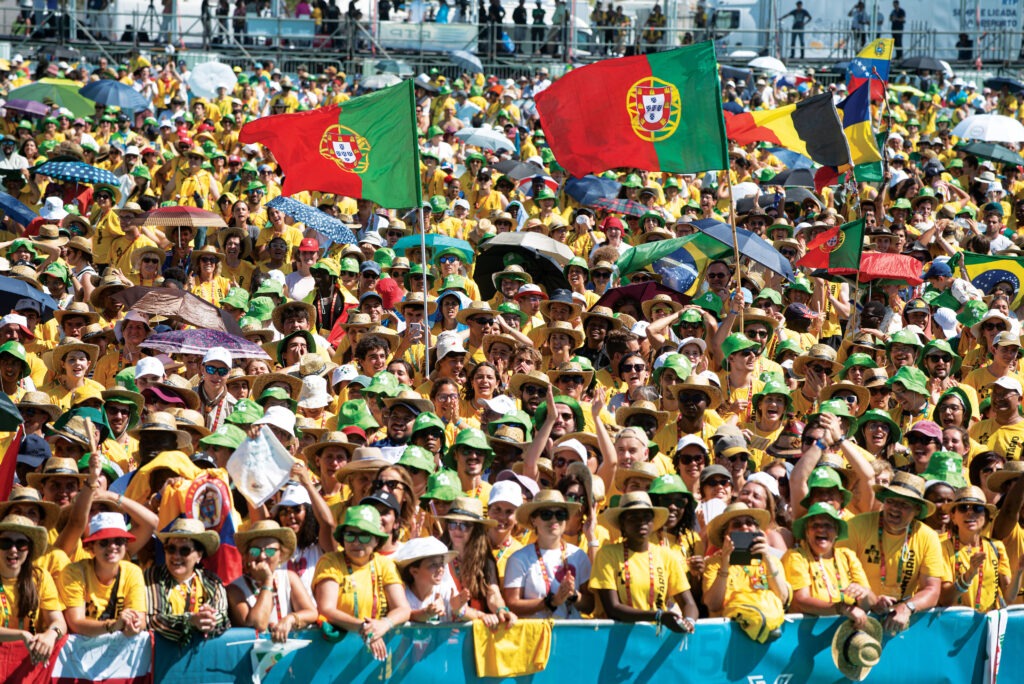 The full crowd of people at World Youth Day in Lisbon.