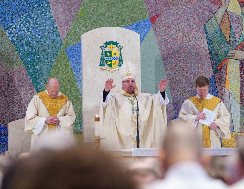 Bishop Bonnar blesses those assembled at the conclusion of Mass. Photo by Jimmy Joe Savage. Chrism Mass 2024.