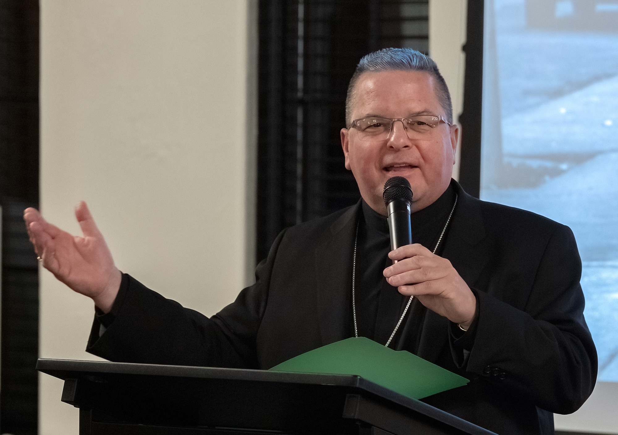 Bishop Bonnar speaks at Social Hour with the Bishop event