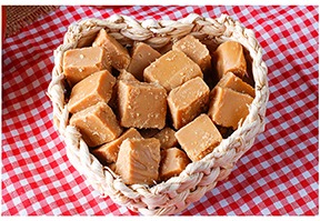 Image of fudge arranged in a heart-shaped container