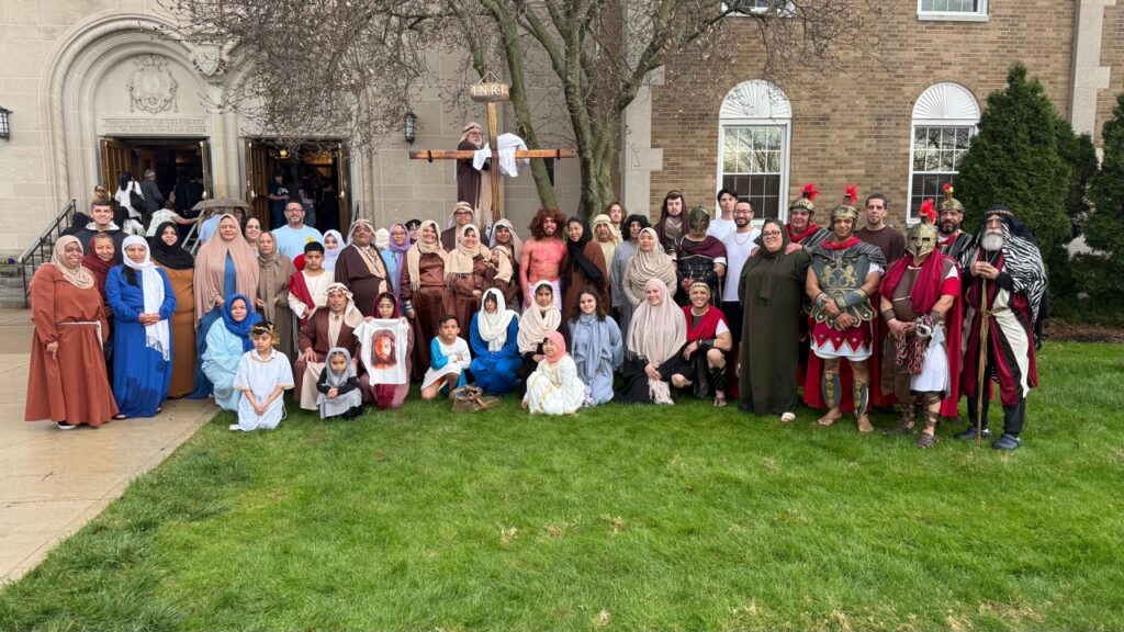 The Hispanic Community at Living Stations of the Cross at St. Dominic. Photo by Paulina Montaldo.